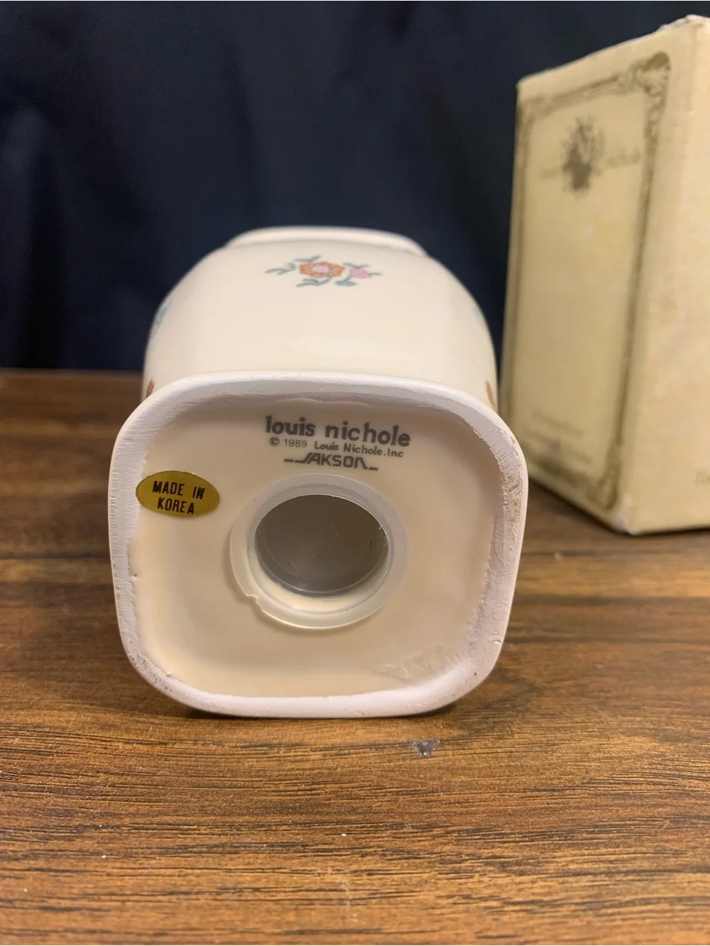 Vintage Louis Nichole Pompadour Toothbrush Holder - Cream Blue Cottagecore